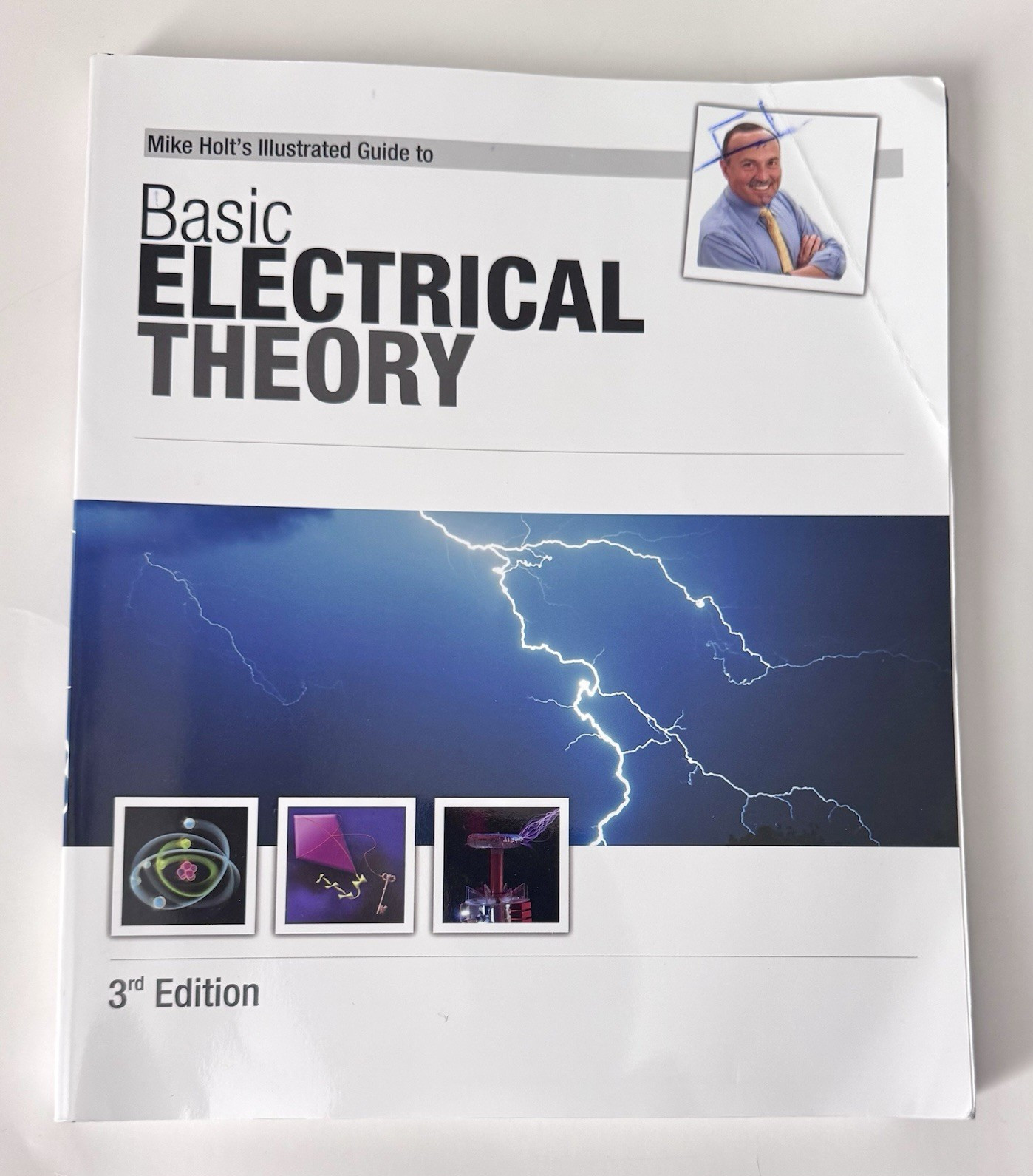 Mike Holt Basic Electrical Theory Illustrated Guide 3rd Ed PB 2014