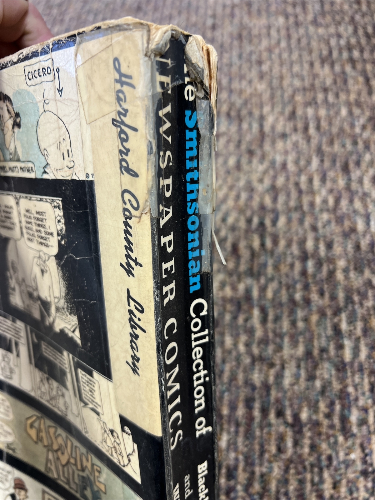 The Smithsonian Collection of NEWSPAPER COMICS 1977 Oversize Book