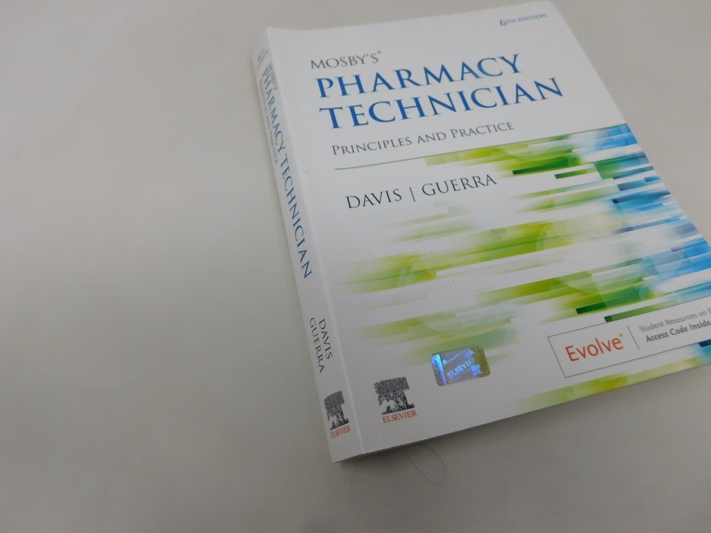 Mosby’s Pharmacy Technician : Principles and Practice paperback 6th sixth USED