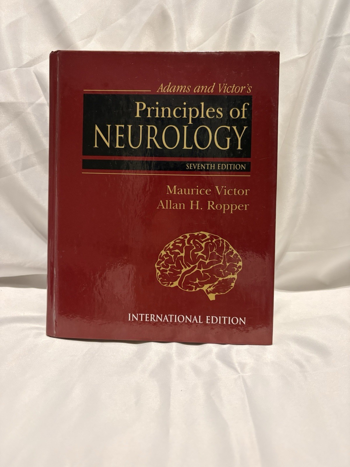McGraw-Hill Adams and Victor’s Principles of Neurology 7th Int’l Ed HC 2001