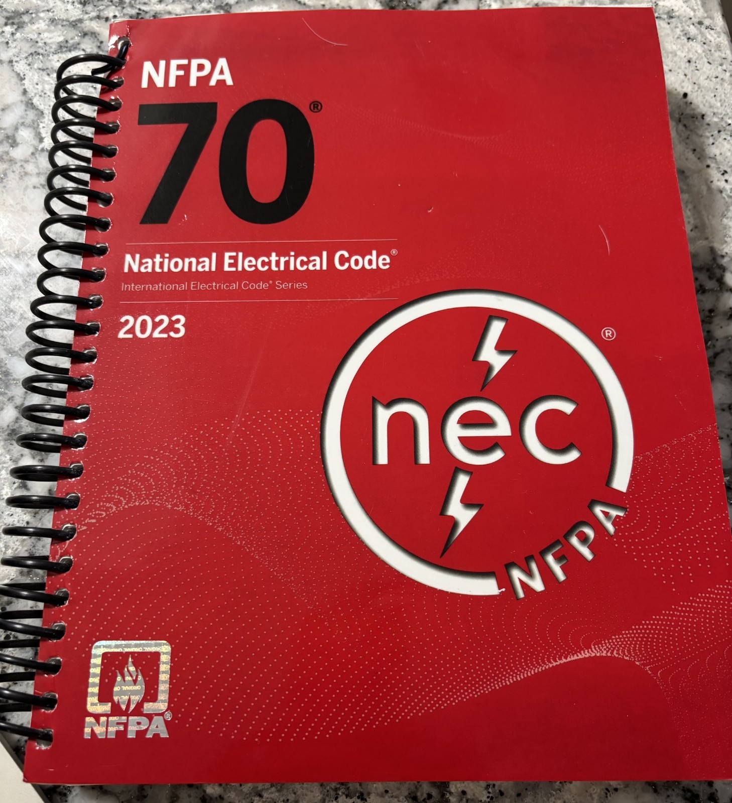 NFPA 70, National Electrical Code Handbook : 2023 Edition by National Fire…