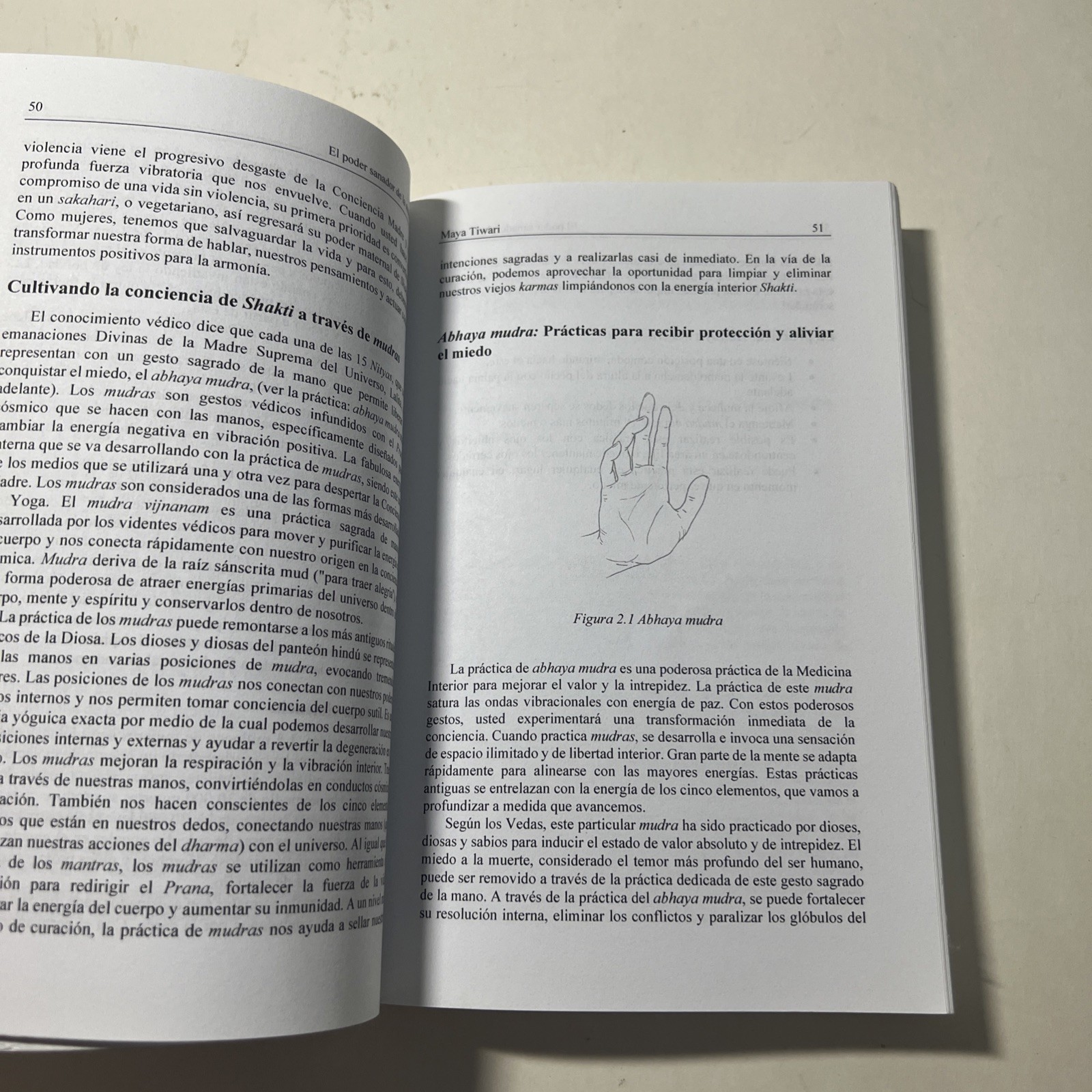 AYURVEDA: EL PODER SANADOR DE LA MUJER: A TRAVES DE LA By Maya Tiwari & Santiago