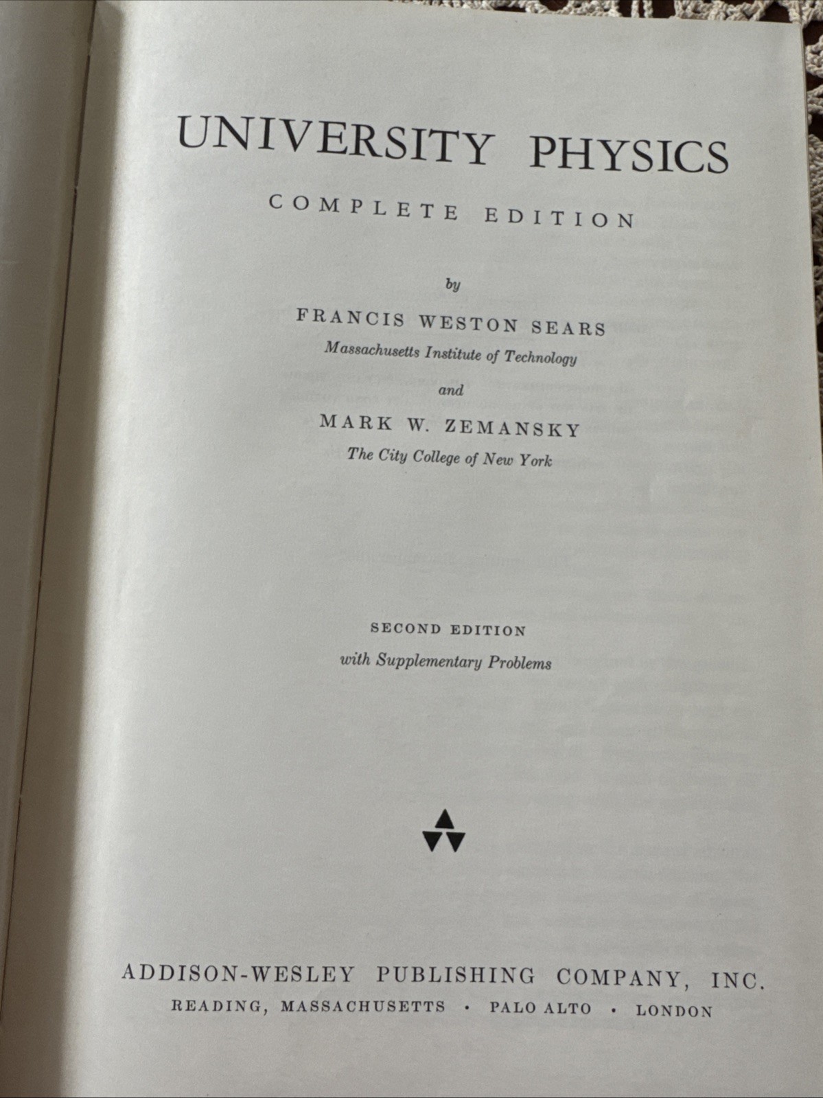 University Physics Book 1957 Electricity Magnetism Sears *2nd Edition* MIT