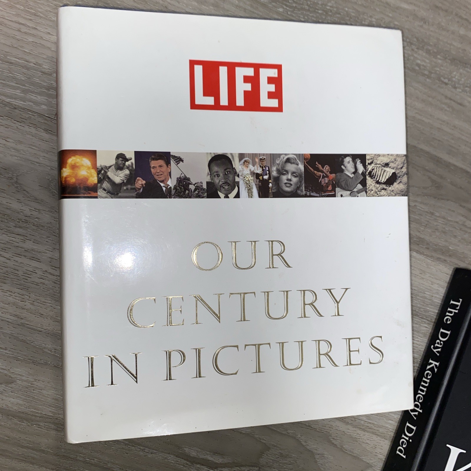 Life : Our Century in Pictures by Richard B. Stolley (1999, Hardcover)