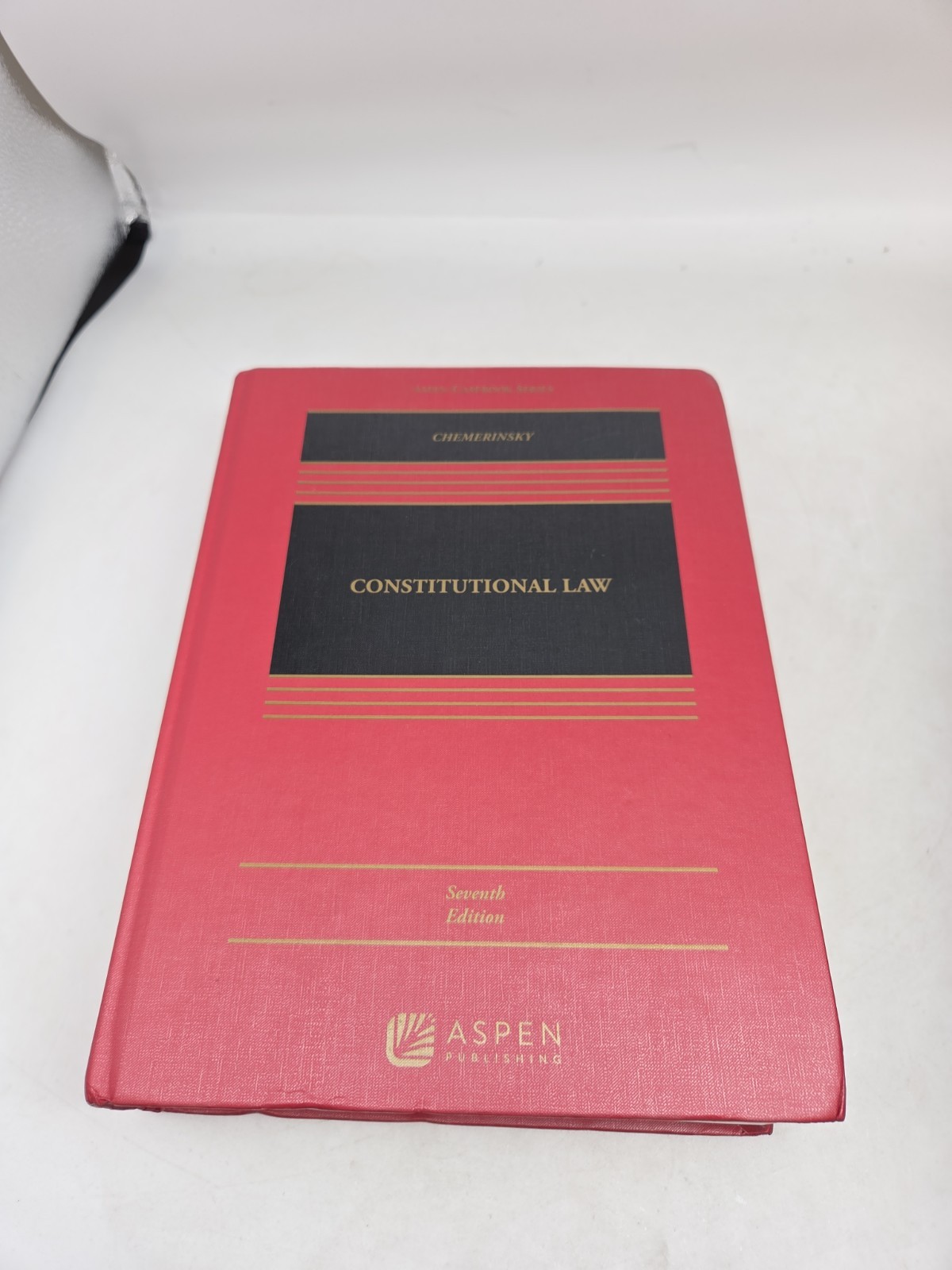 Erwin Chemerinsky Constitutional Law, 7th edition, Aspen Casebook (HC) *NO CODE*