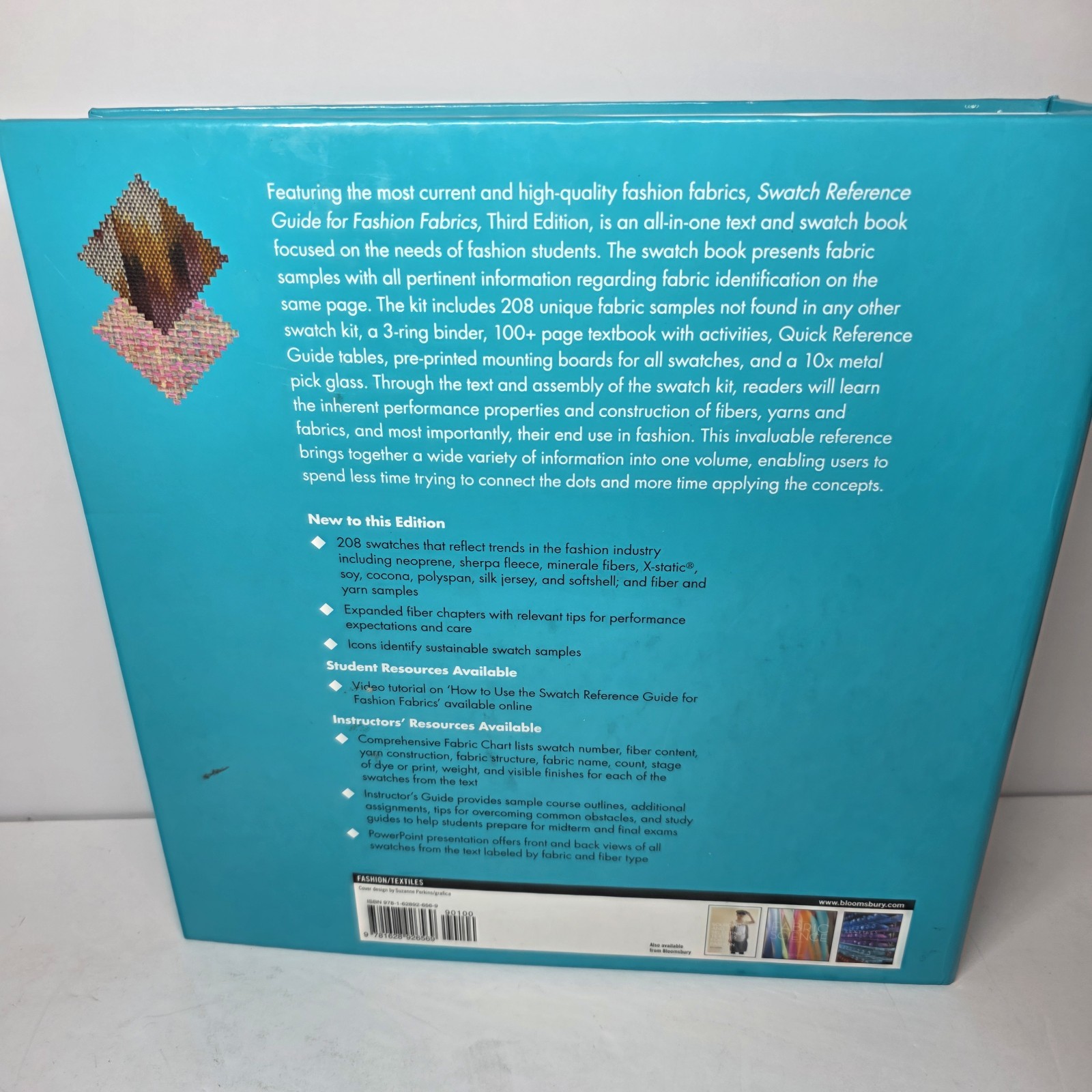 Swatch Reference Guide for Fashion Fabrics by Deborah E. Young (2015, Ringbound)