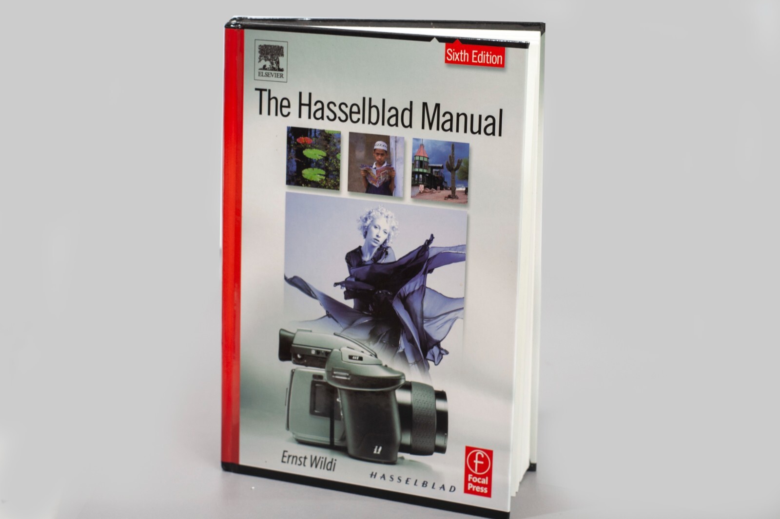 MINT++ condition The Hasselblad Manual by Ernst Wildi 360 pages