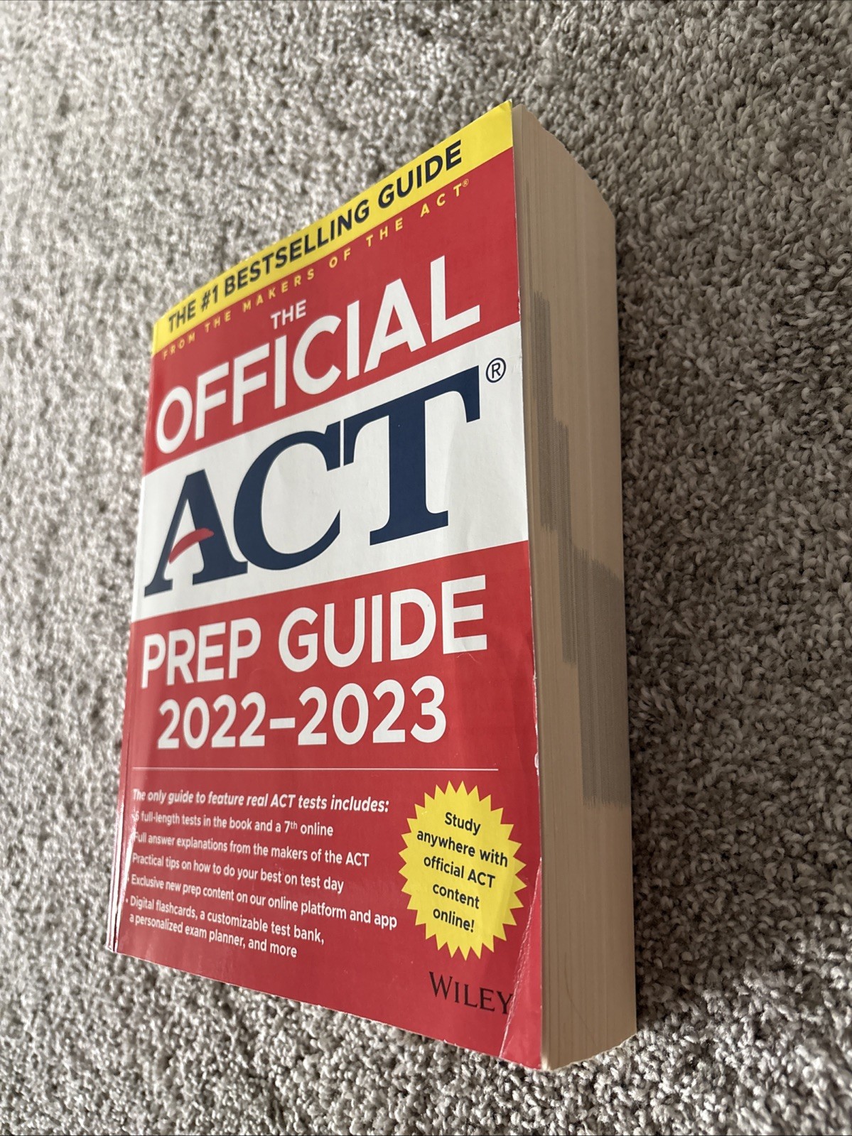 The Official ACT Prep Guide 2022-2023, Book