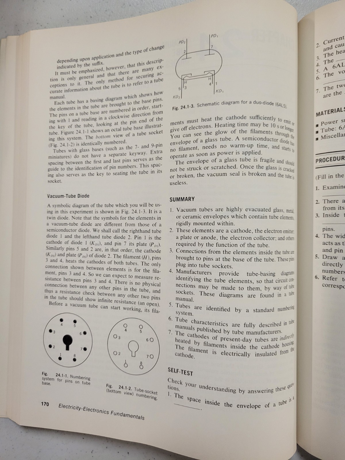 ELECTRICITY-ELECTRONICS FUNDAMENTALS MANUAL Zbar, Sloop (1977, Paper) VERY GOOD
