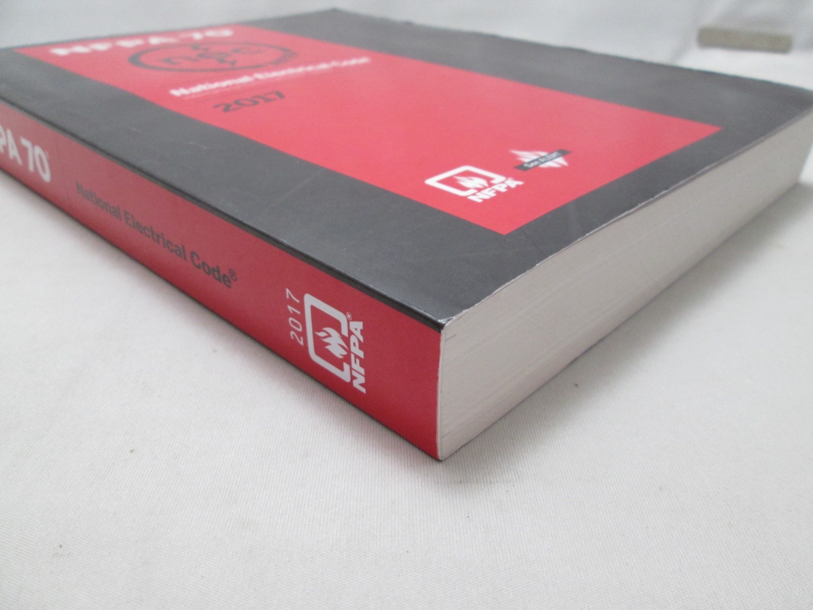 NFPA 70 National Electrical Code NEC 2017 EZ-Tabs and Quick-Cards Like New