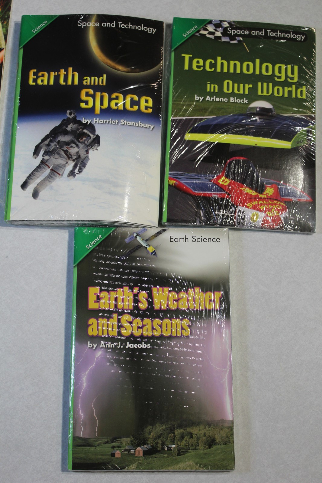 Pearson Foresman Homeschool Grade 2 Below Level Science Leveled Readers Course