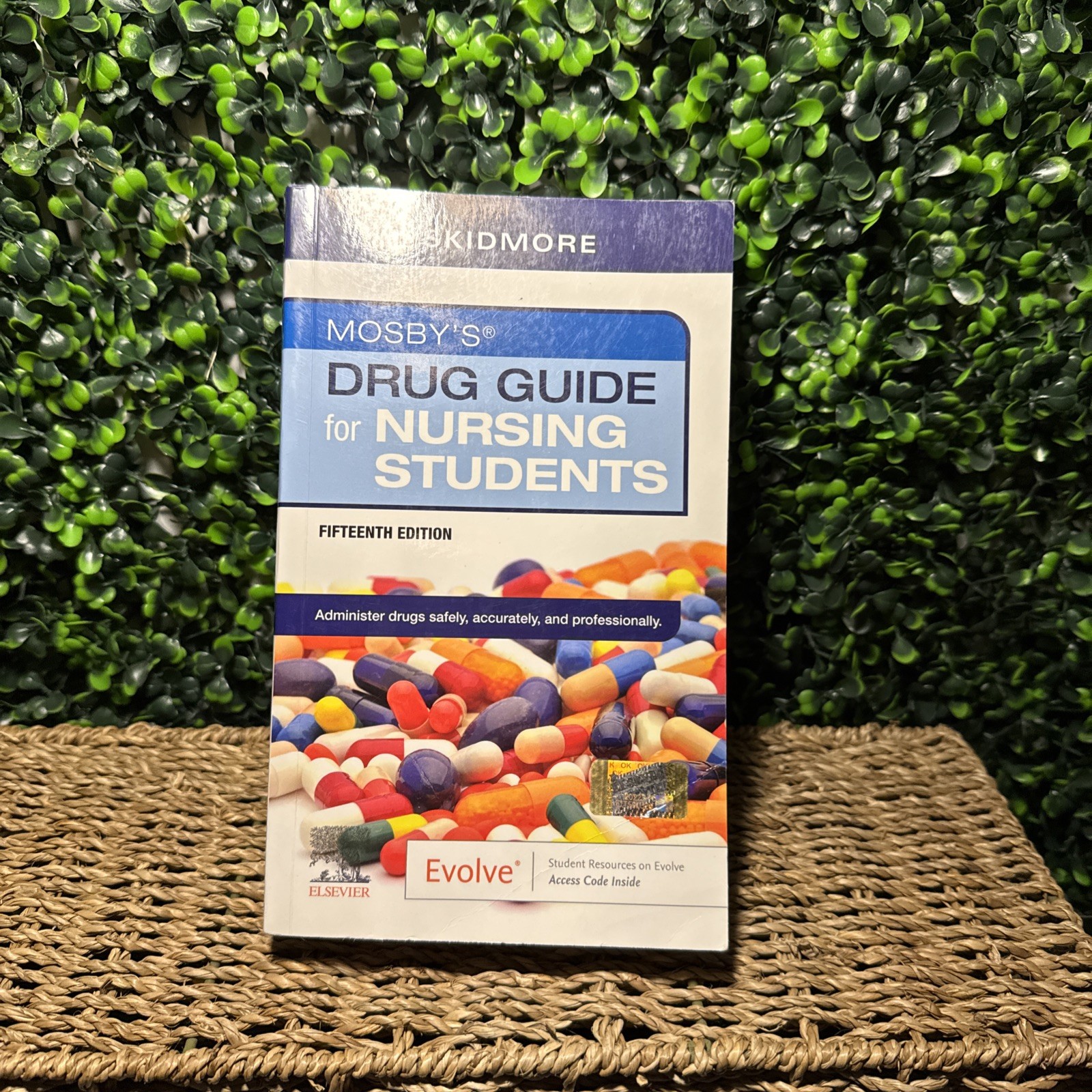 Mosby’s Drug Guide for Nursing Students by Linda Skidmore-Roth (2022, Trade…