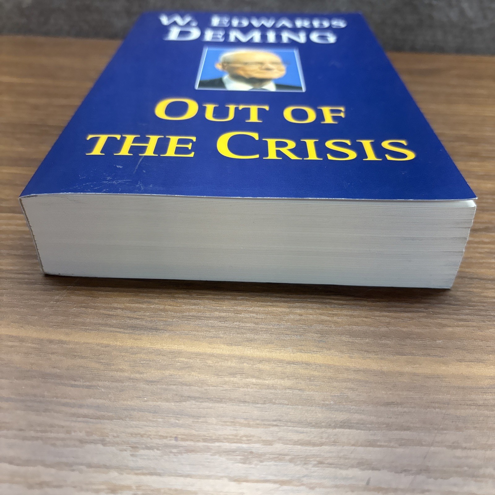 Out of the Crisis (The MIT Press), Deming, W. Edwards VERY GOOD