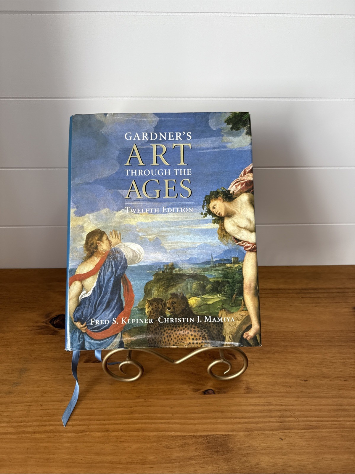 Gardner’s Art Through The Ages 12th Edition Hardcover Book by Fred Kleiner w/ DJ