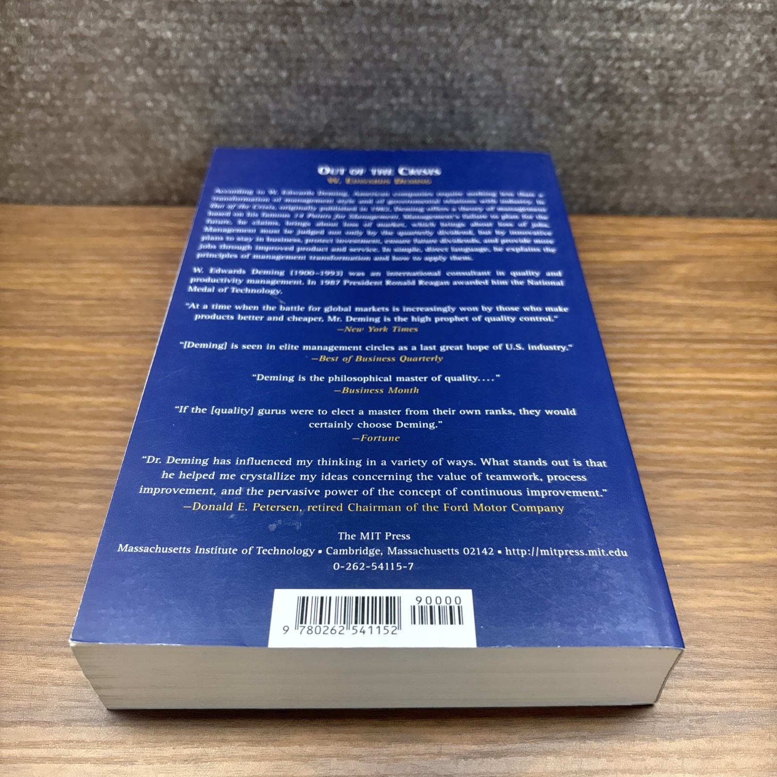 Out of the Crisis (The MIT Press), Deming, W. Edwards VERY GOOD