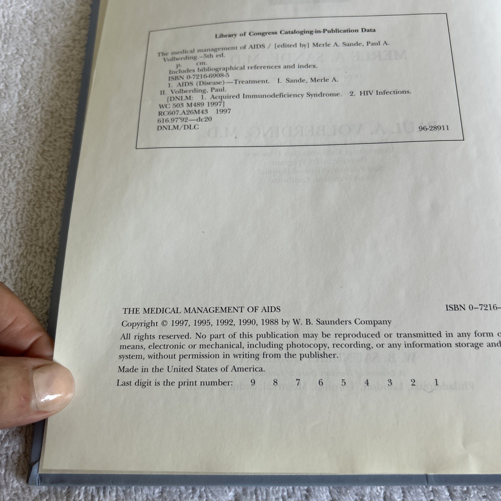 The Medical Management of AIDS Hardcover Paul A., Sande, Merle A. Fifth Edition