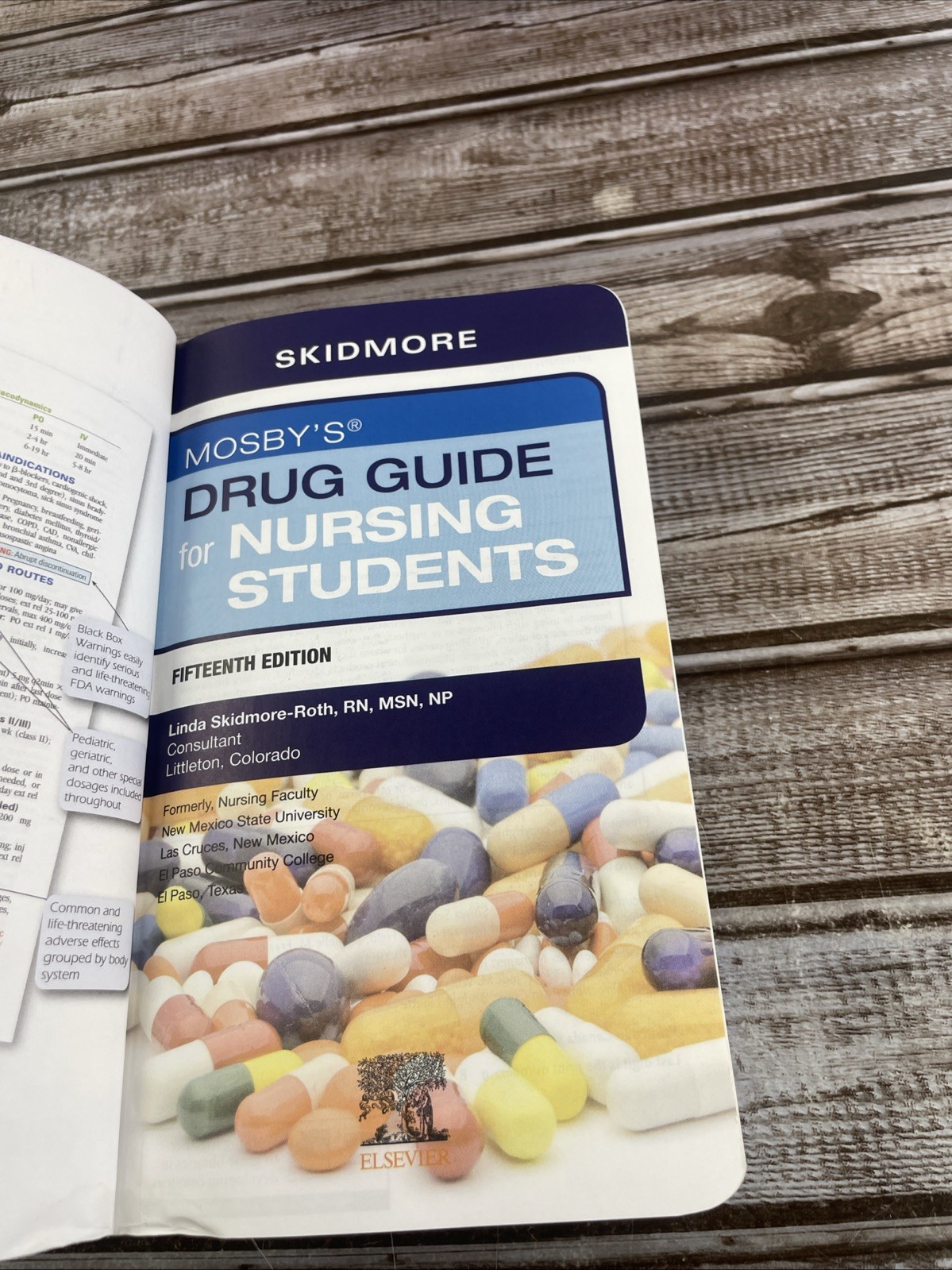 Mosbys Drug Guide for Nursing Students with update – Paperback – W/access Code