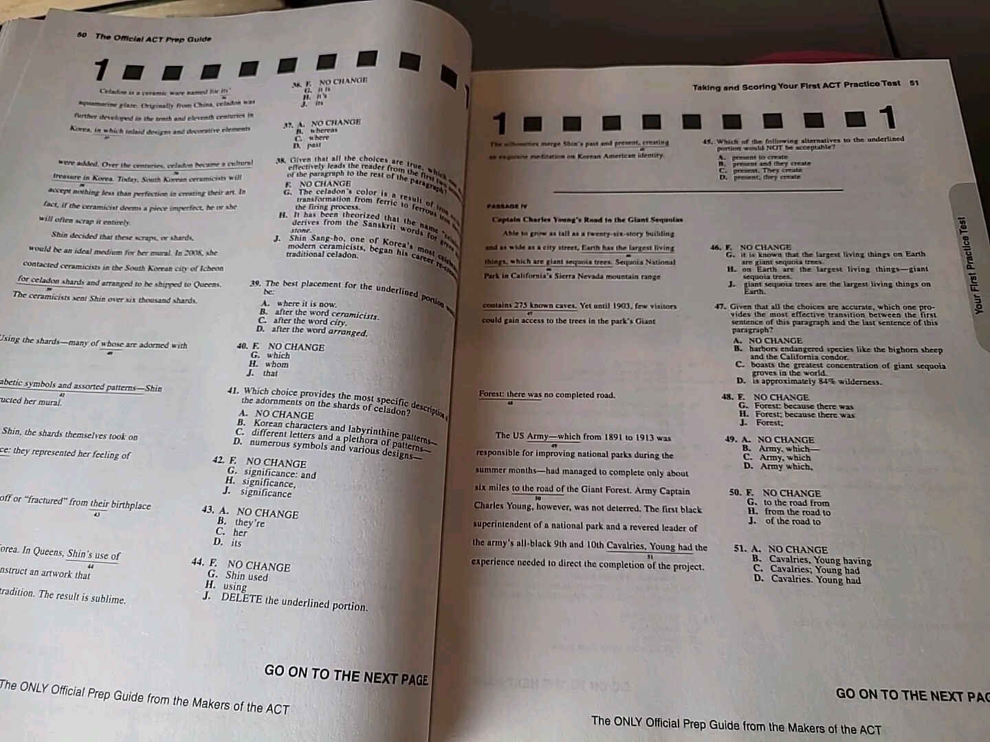 The Official ACT Prep Guide 2023-2024 : Book + 8 Practice Tests +