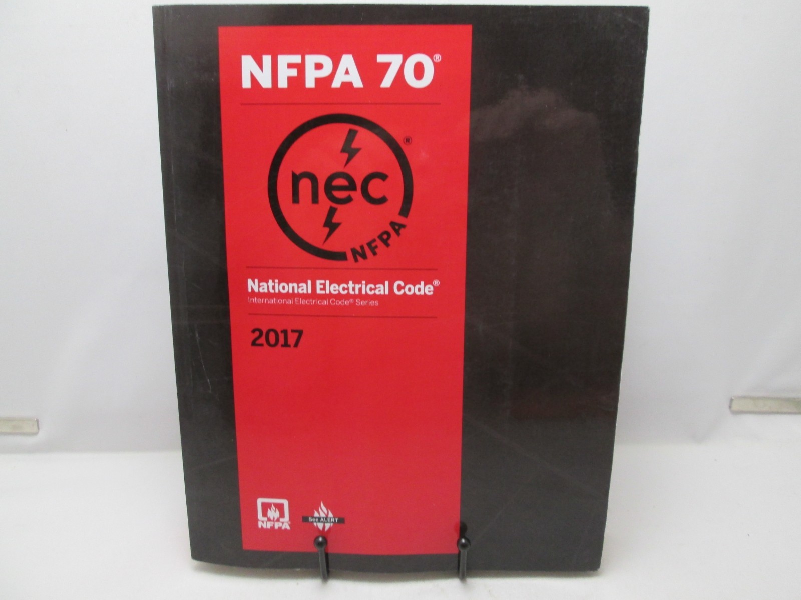 NFPA 70 National Electrical Code NEC 2017 EZ-Tabs and Quick-Cards Like New