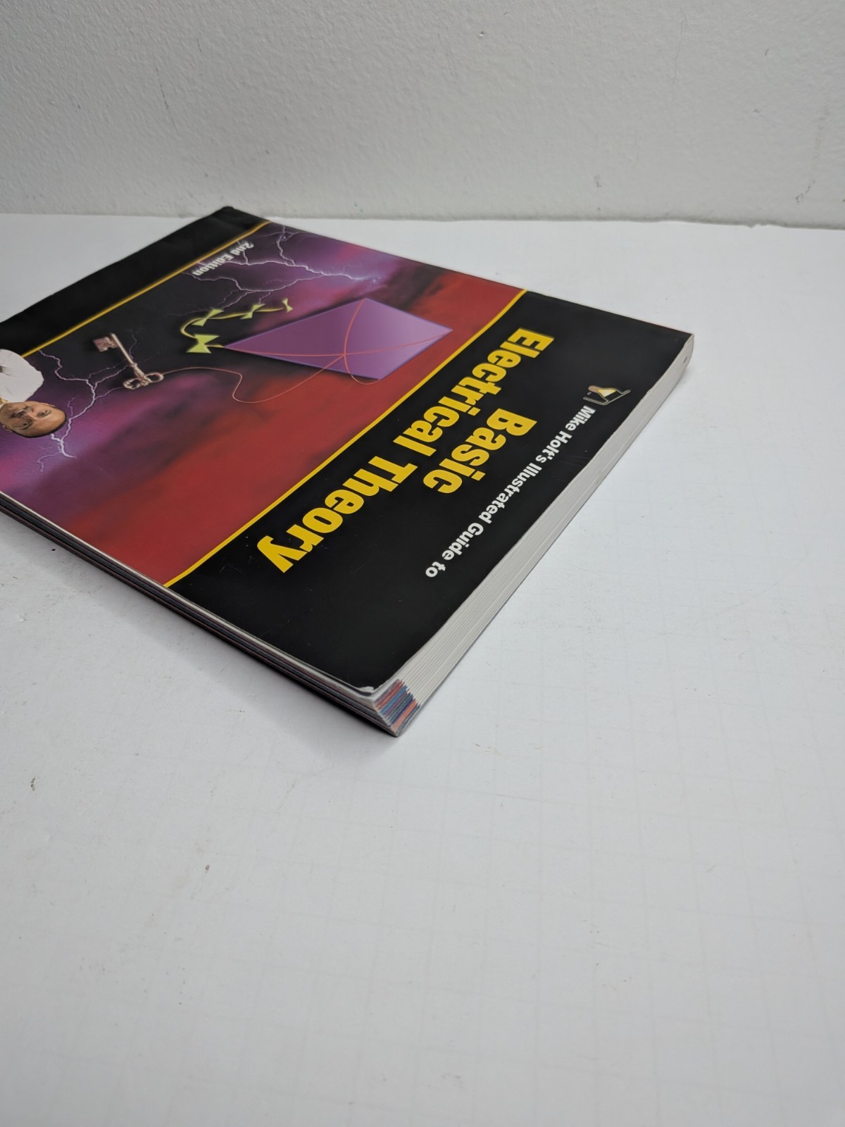 Mike Holt’s Illustrated Guide to Basic Electrical Theory-Paperback