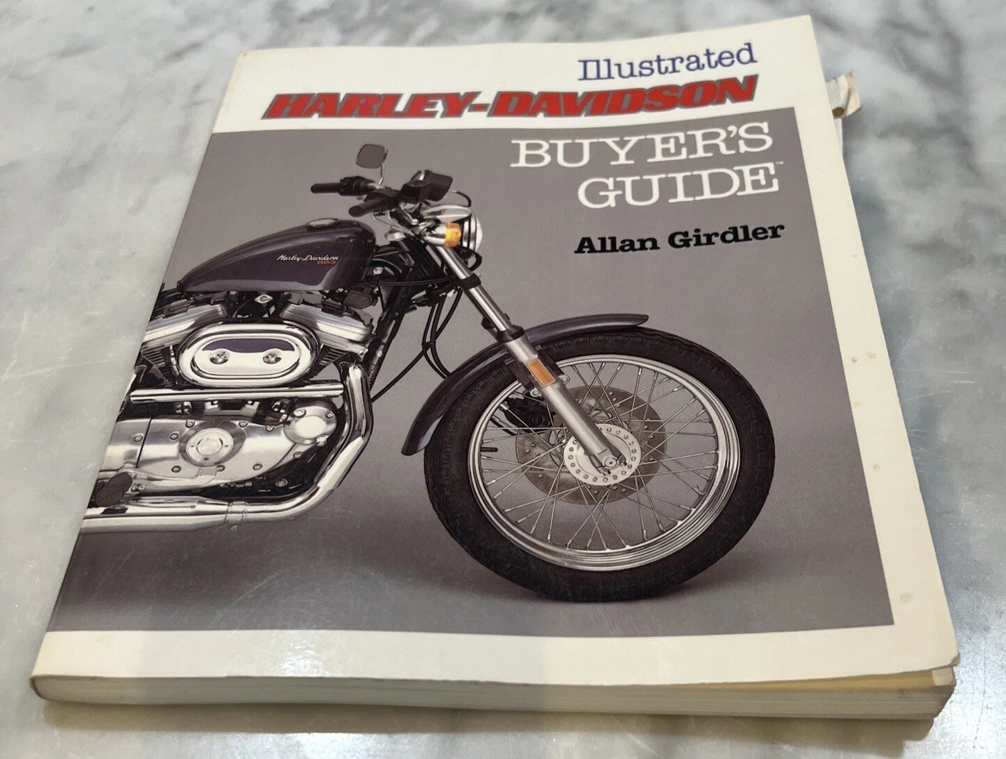 Illustrated HARLEY DAVIDSON Buyer’s Guide by Allan Girdler 1986 Paperback