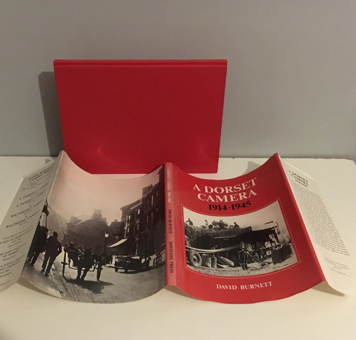A Dorset Camera 1914 – 1945. David Burnett. Dovecote press 4th printing 1983 D/W