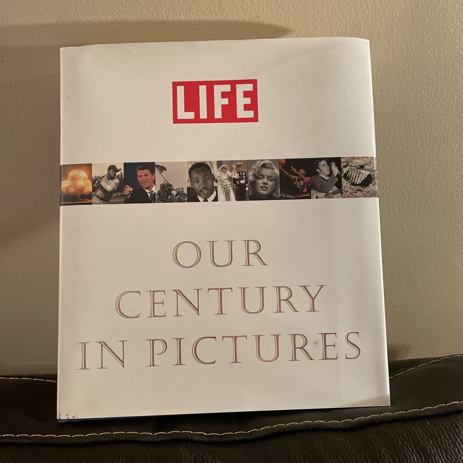 Life: Our Century In Pictures – 0821226339, Richard B Stolley, hardcover
