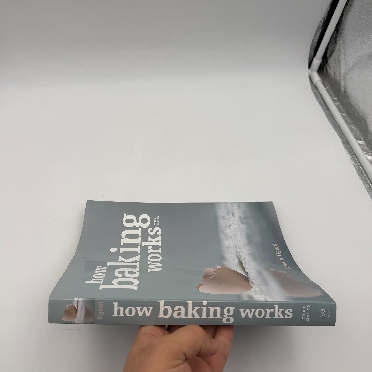 How Baking Works : Exploring the Fundamentals of Baking Science 3rd Edition