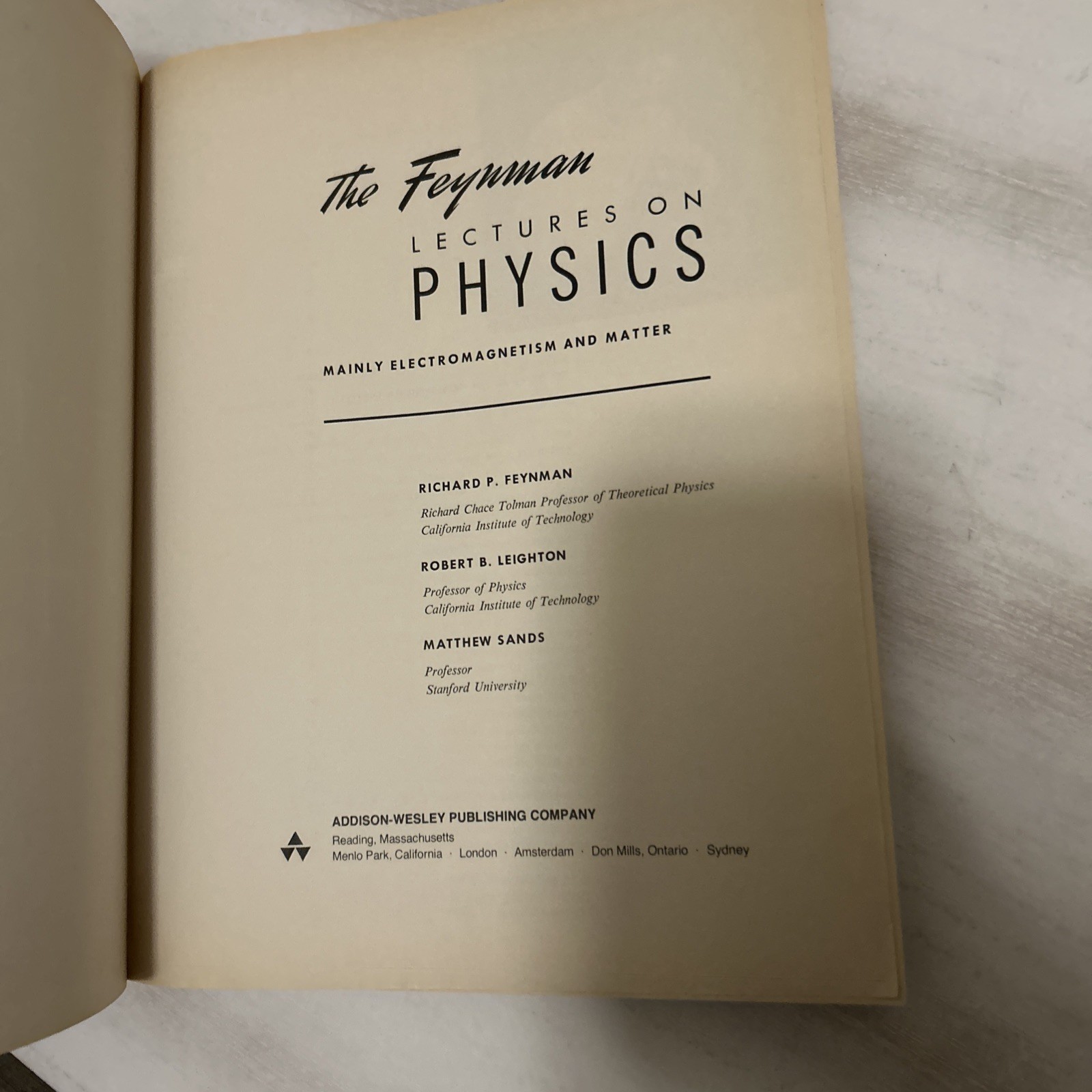 The Feynman Lectures On Physics Volume 2 Paperback FREE SHIPPING