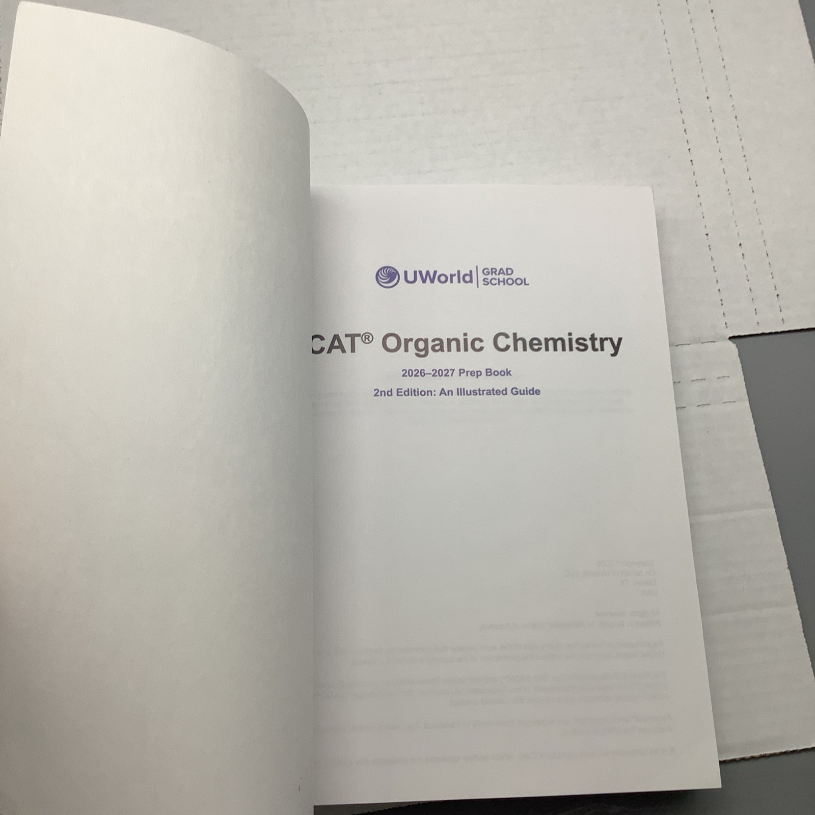UWorld (GRAD SCHOOL) – MCAT Prep Book Organic Chemistry – 2026-2027 – LIKE NEW
