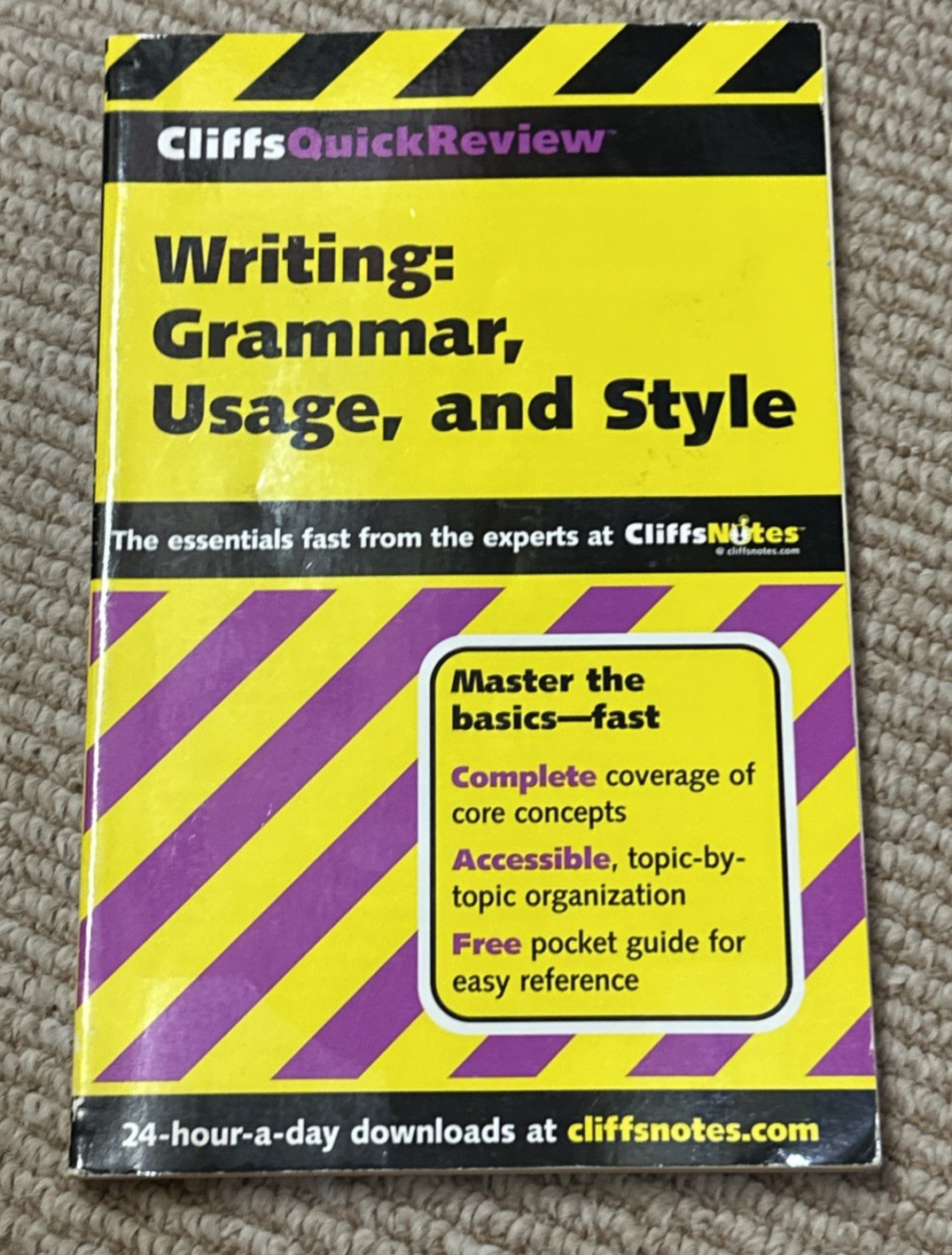Writing : Grammar, Usage, and Style essentails from CliffsNotes PB
